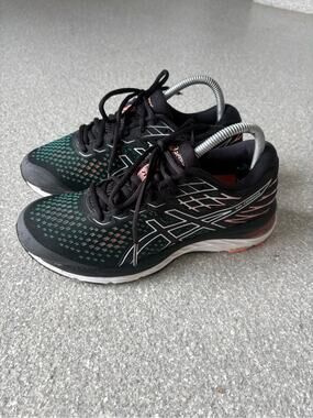 Asics Gel-Cumulus 21 women's running shoes size 7.5